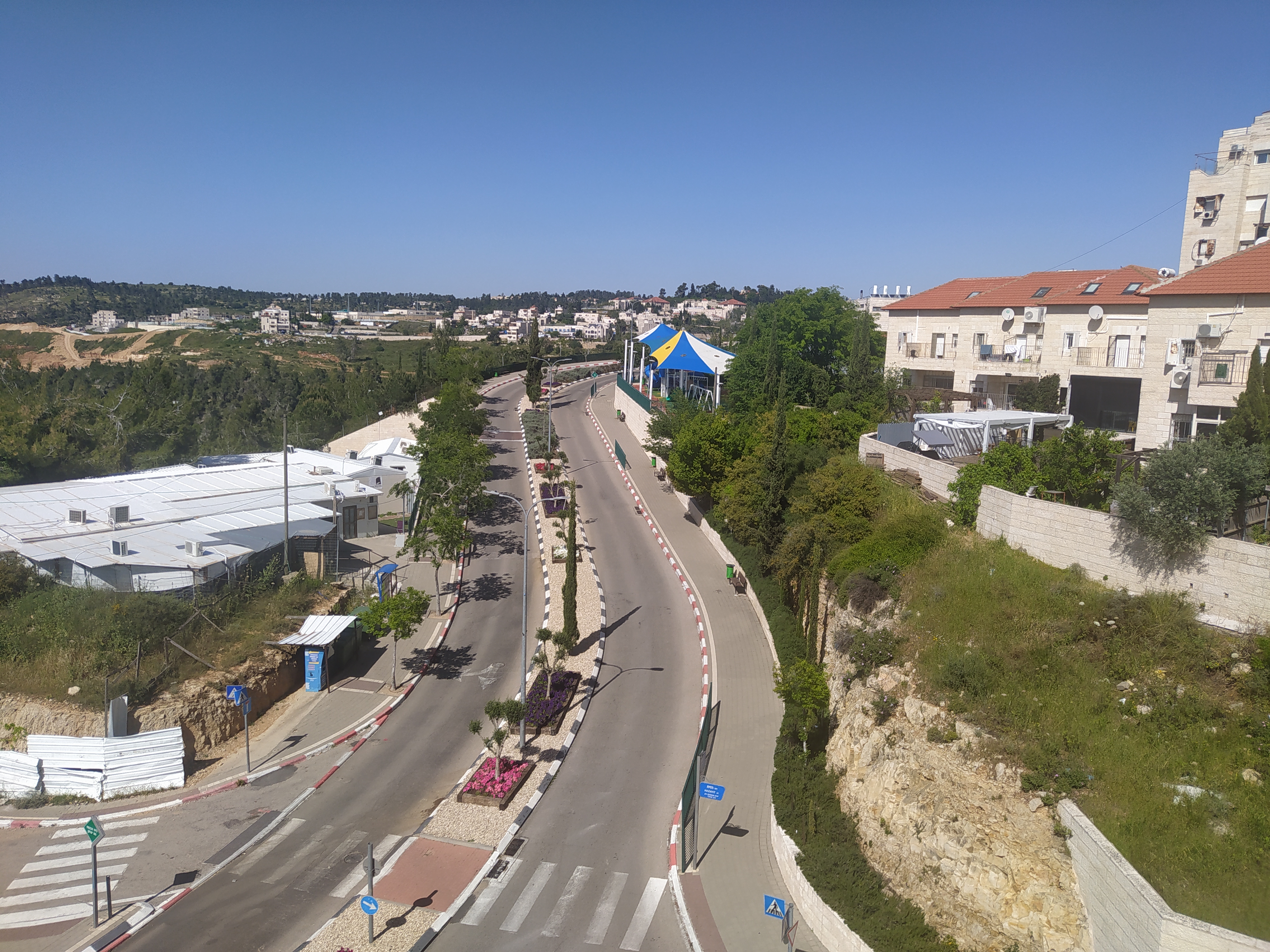 קריית יערים — טלז־סטון